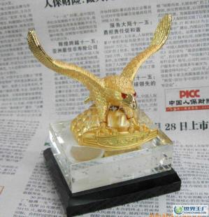 大展宏途 合金車飾 老鷹香水座/汽車香水座/新年禮品特價(jià) 雄鷹 雕_禮品、工藝品、飾品_世界工廠網(wǎng)中國(guó)產(chǎn)品信息庫